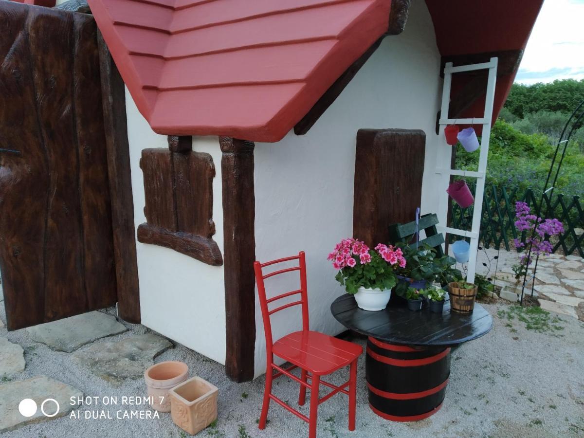 Krka Fairytale Little Castle Hotel Skradin Bagian luar foto