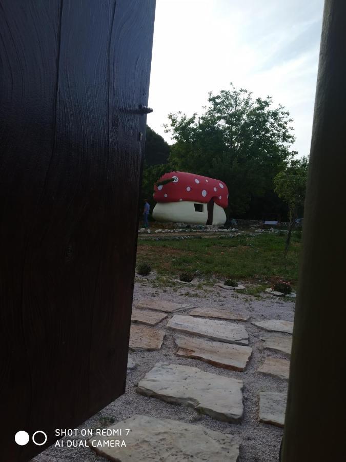 Krka Fairytale Little Castle Hotel Skradin Bagian luar foto