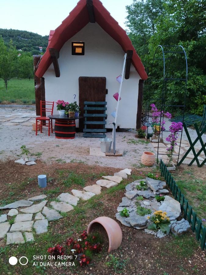 Krka Fairytale Little Castle Hotel Skradin Bagian luar foto